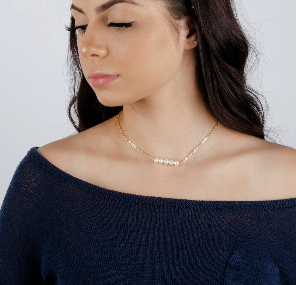 LOOP CHAIN WITH PEARL LINE NECKLACE