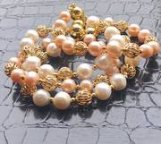 WHITE PEARL BRACELET WITH GOLD FILIGREE BALL
