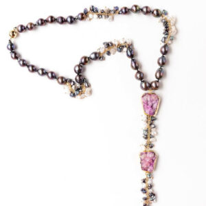 GRAPE PEARL WITH FUSHIA DRUZY