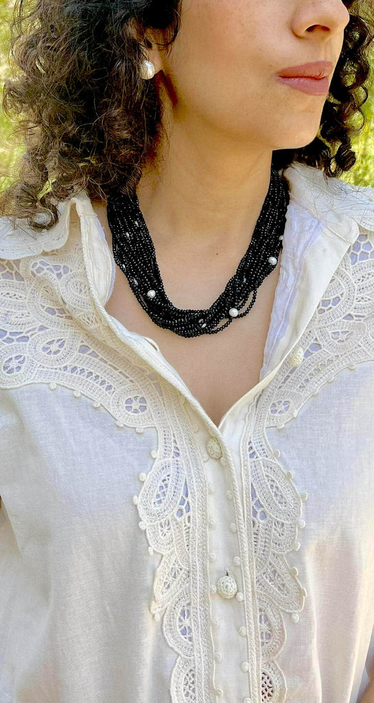 BLACK CRYSTAL AND PEARL NECKLACE