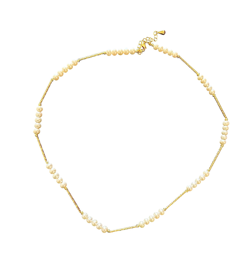 LINE PEARL IN GOLD WIRE