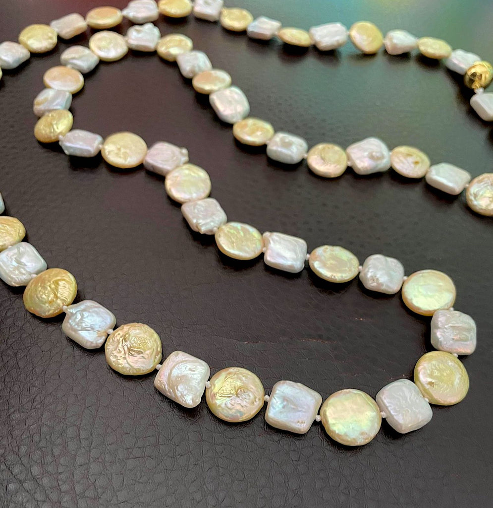 WHITE AND GOLD COIN PEARL NECKLACE