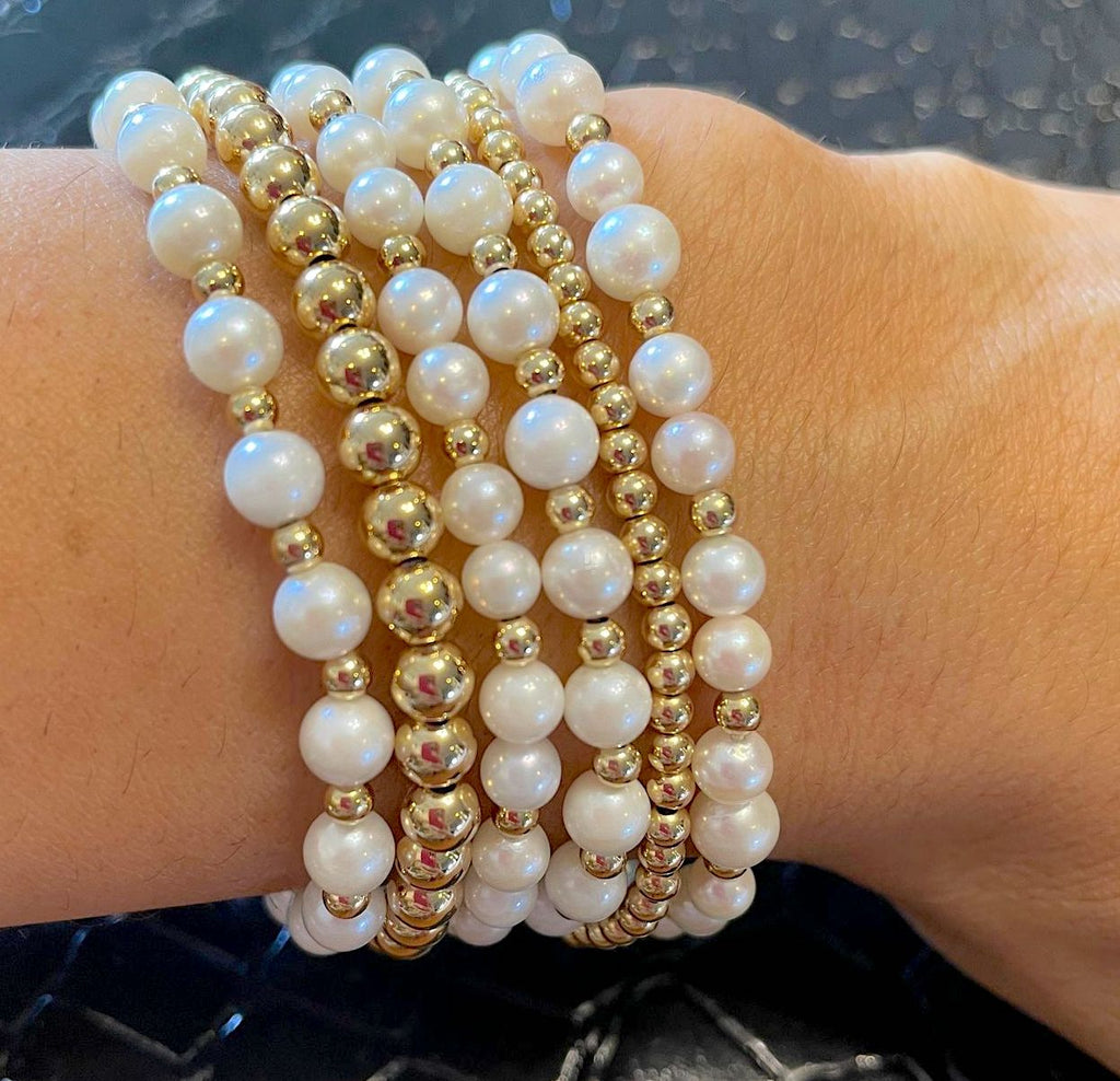 PEARL AND GOLD STACKABLE BRACELET SET
