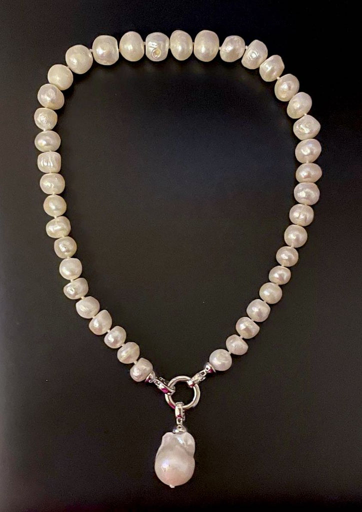 WHITE PEARL WITH BAROQUE DROP