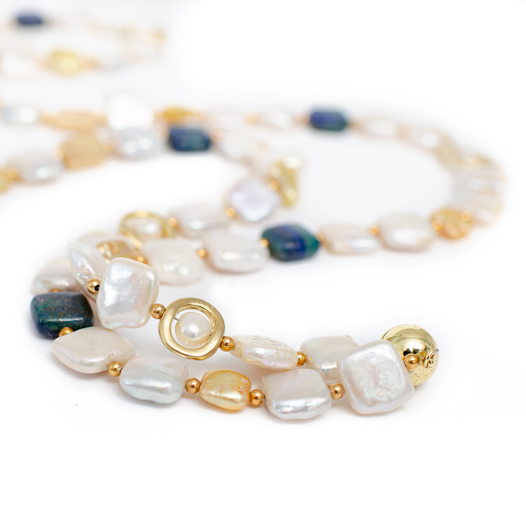 NINI COIN PEARL NECKLACE WITH GOLD AND LAPIS