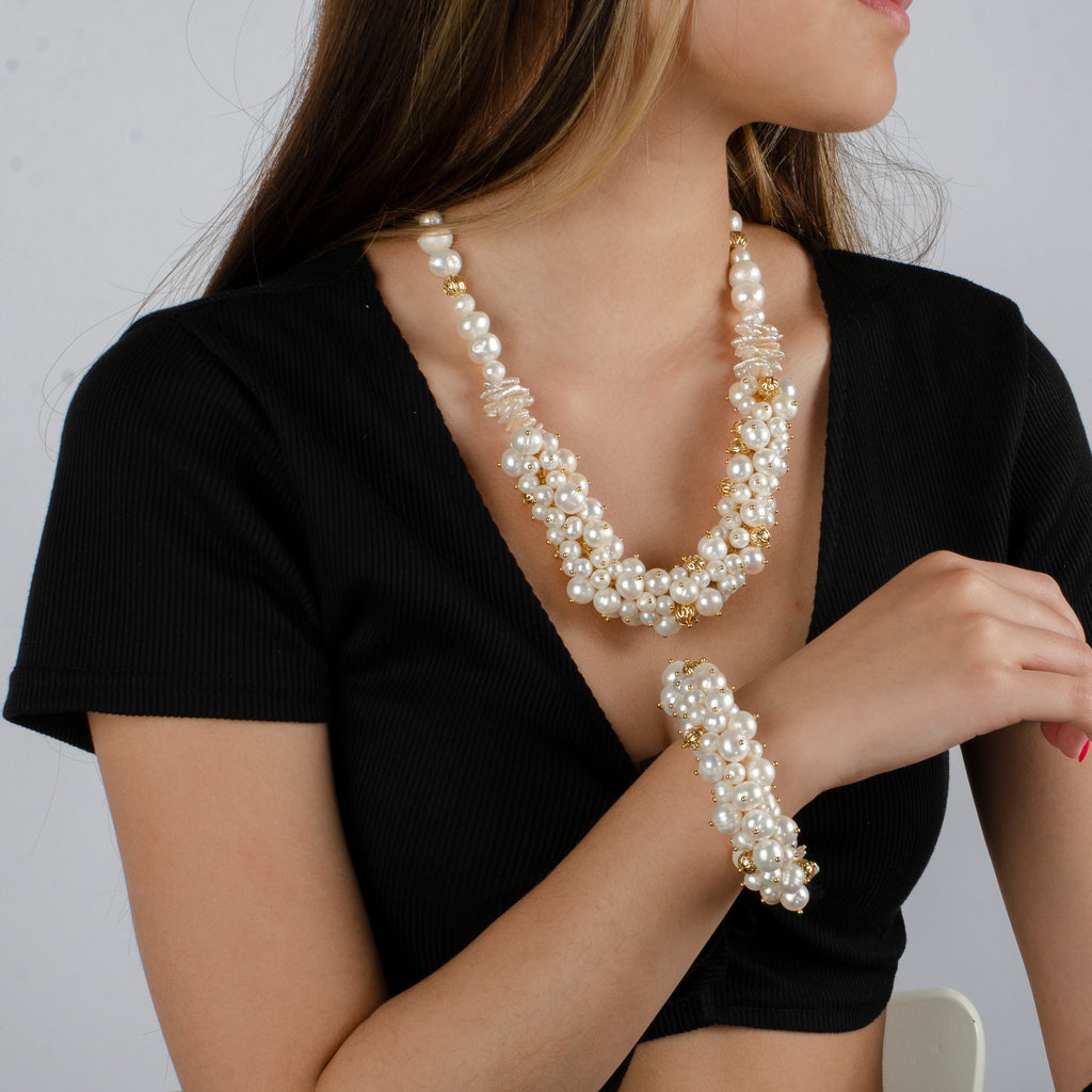 WHITE CLUSTER PEARL NECKLACE