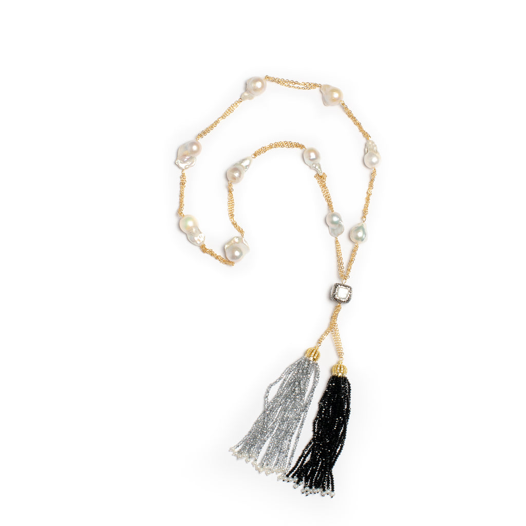 TWIN TASSEL WITH BAROQUE