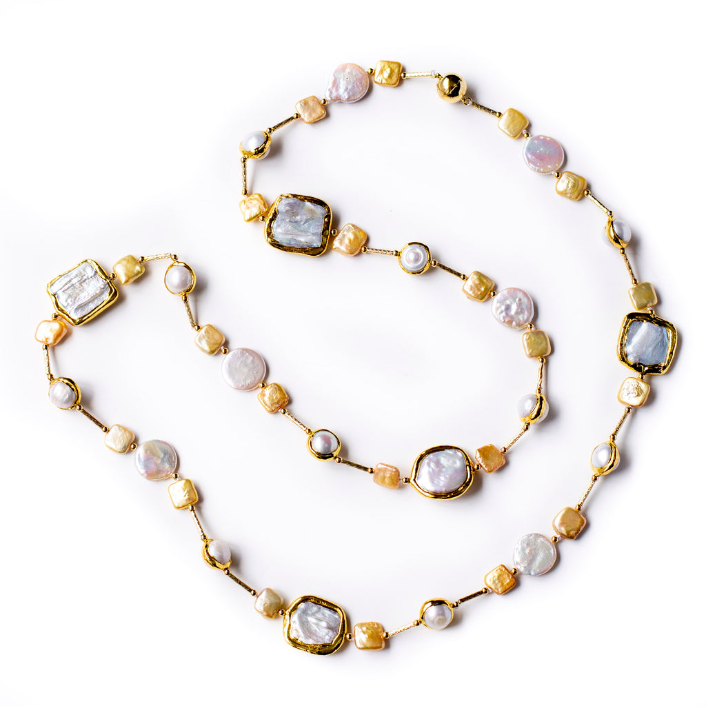MANA DOS IN GOLD AND WHITE COIN PEARL