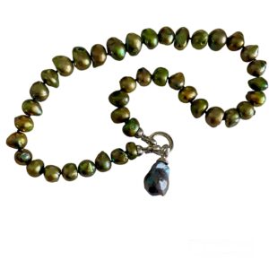 GREEN PEARL WITH BLACK DROP