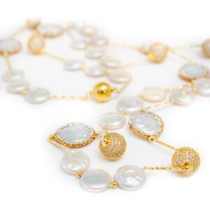 COIN PEARL NECKLACE WITH GOLD WIRE