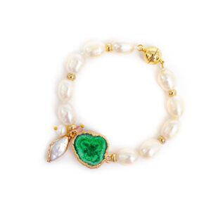 GREEN AGATE AND PEARL BRACELET