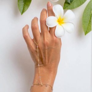 PEARL HAND CHAIN