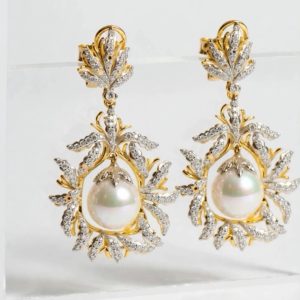 PEARL EARRING IN GOLD AND SILVER